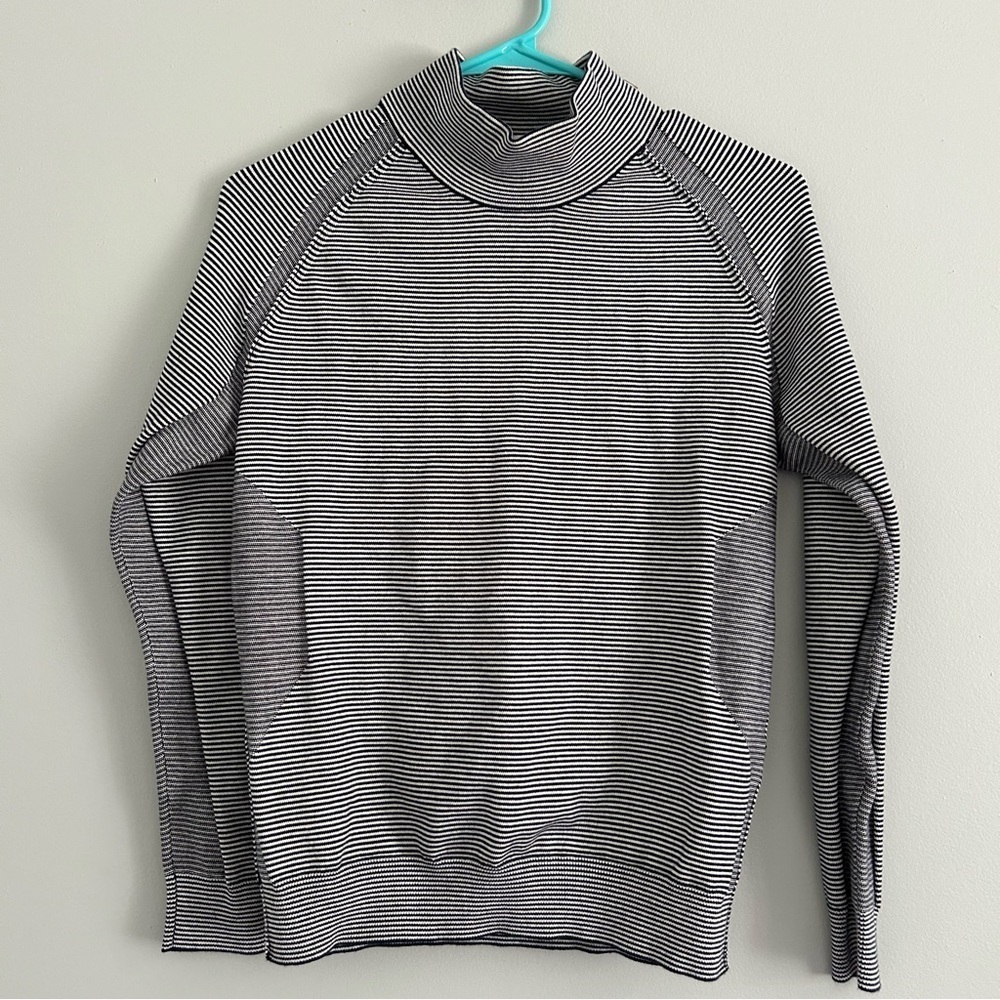 Peter Millar Preppy Turtleneck Layering Piece Striped Navy